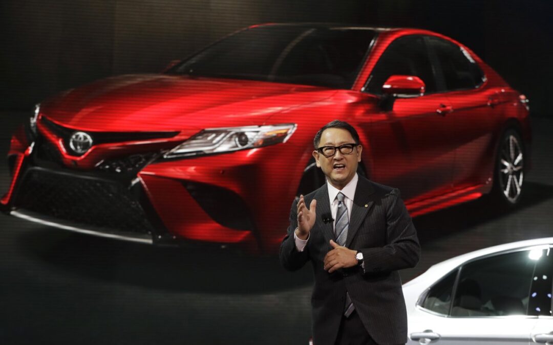 Toyota-ს პრეზიდენტი ელექტრომობილებს „თვალის ახვევას“ უწოდებს და შიგაწვის ძრავების აკრძალვას ეწინააღმდეგება