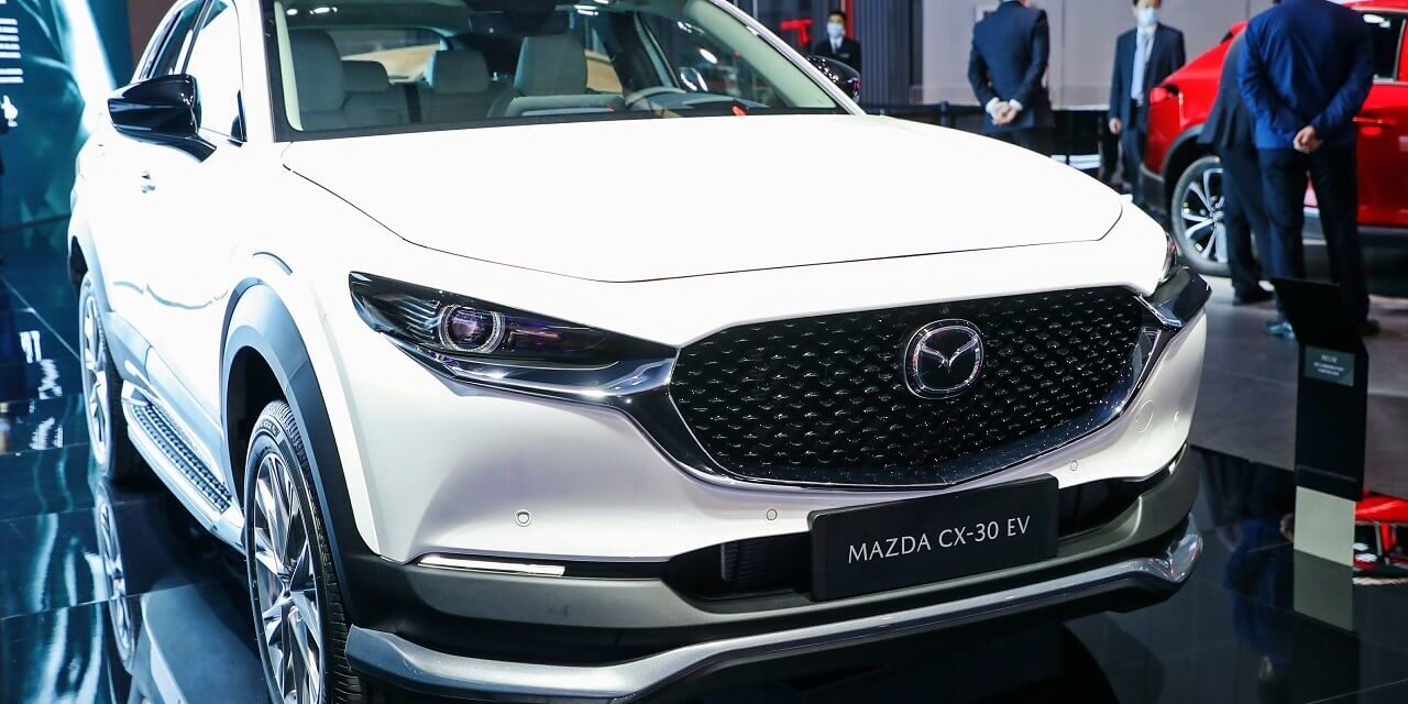 Mazda-მ ახალი CX-30 EV წარმოადგინა