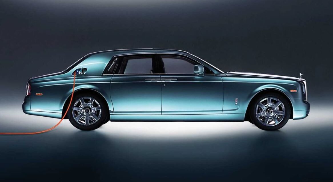 Rolls-Royce-ი ადასტურებს, რომ ელექტრომობილზე მუშაობს