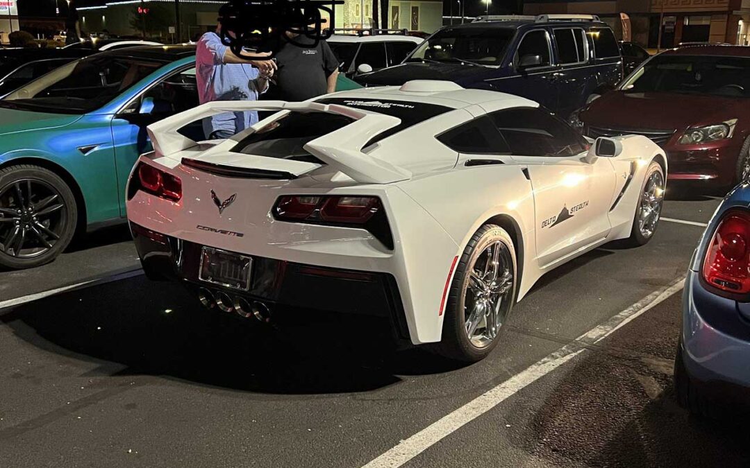 ეს C7 Corvette Stingray მფლობელმა ძლიერ უცნაურად გადააკეთა