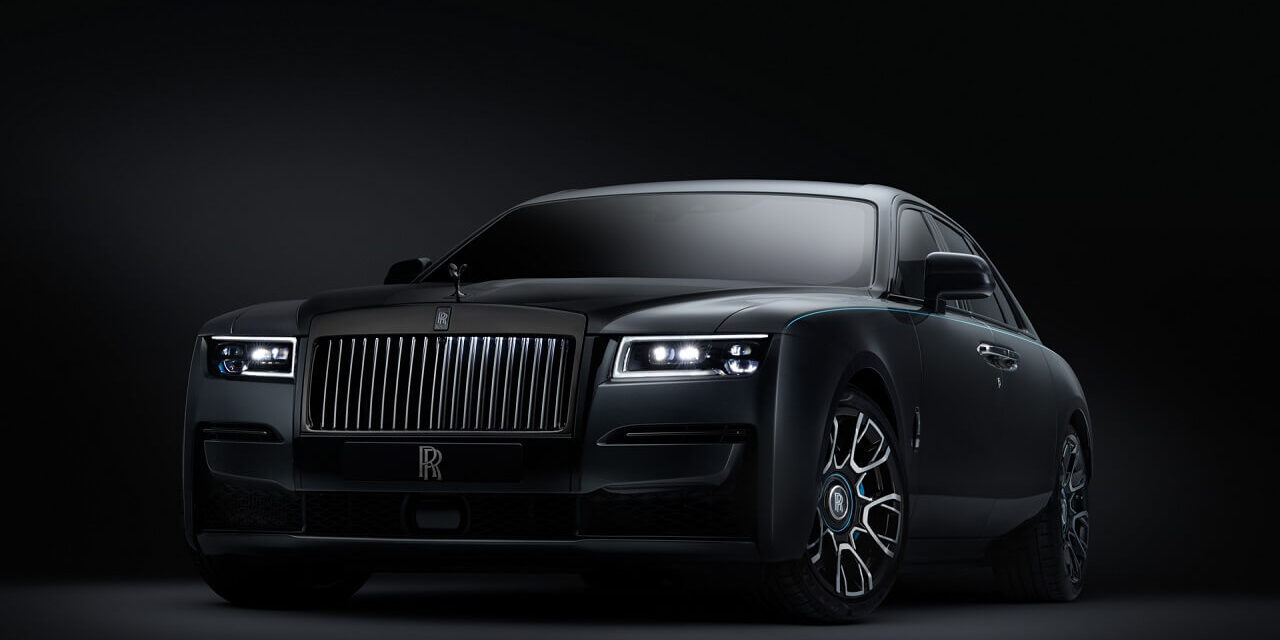 2022 Rolls Royce Ghost Black Badge — მსოფლიოს ყველაზე შავ მანქანას 45 კგ საღებავით აქვს