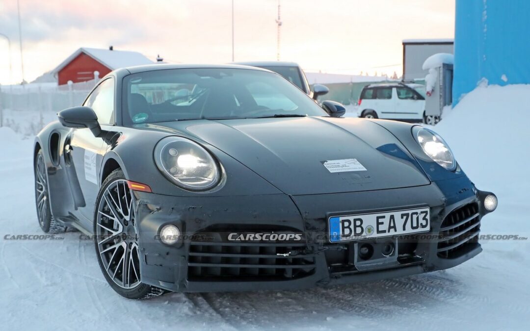 Porsche განახლებულ 911 Turbo-ზე უკვე მუშაობს