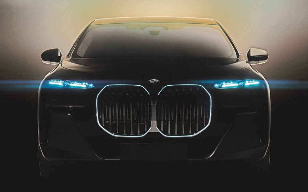 2023 წლის BMW i7-ის ახალი ფოტოები დებიუტამდე — დიდი ცხაურა და 600 კმ ერთი დამუხტვით