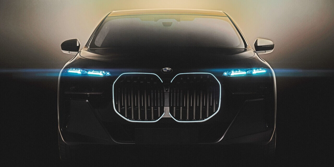 2023 წლის BMW i7-ის ახალი ფოტოები დებიუტამდე — დიდი ცხაურა და 600 კმ ერთი დამუხტვით