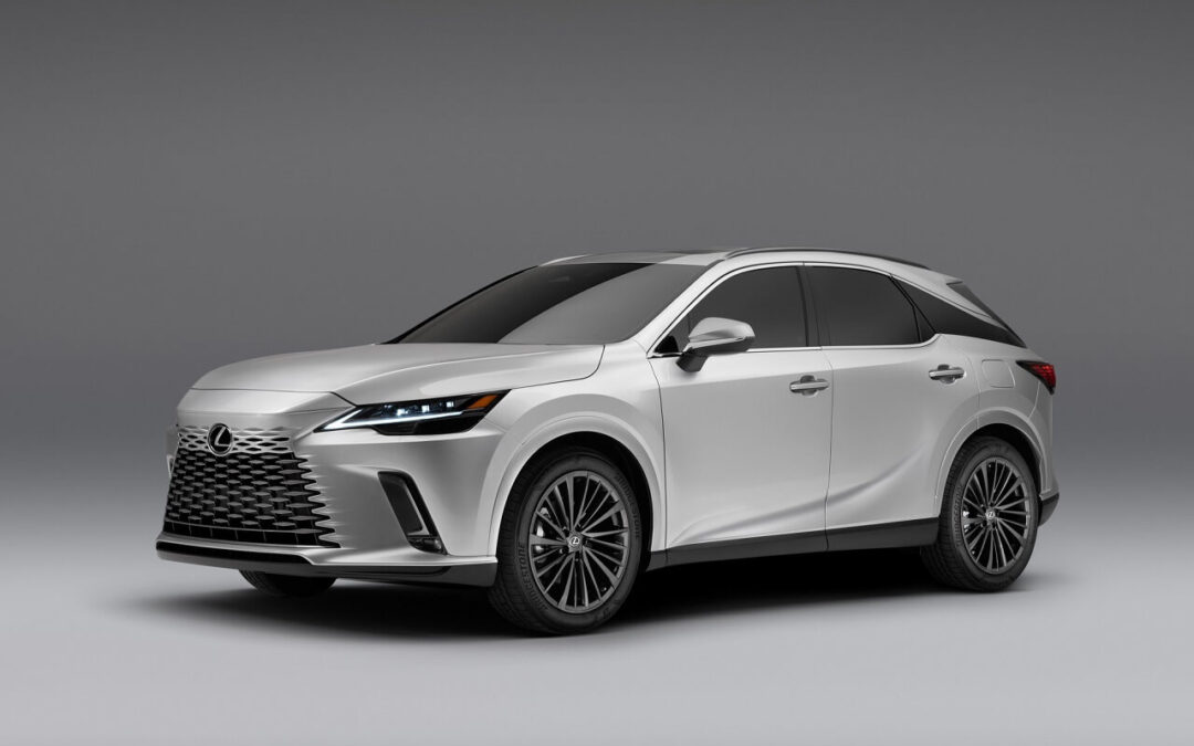 თქვენ წინაშეა 2023 წლის Lexus RX-ი ევოლუციური დიზაინითა და 367HP ჰიბრიდული სისტემით