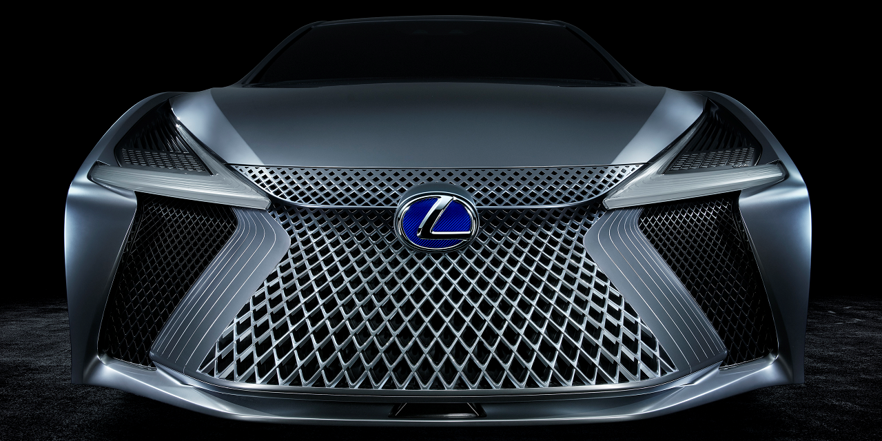 Lexus-ი თავის საფირმო ცხაურაზე უარს არ ამბობს, მაგრამ შეამსუბუქებს