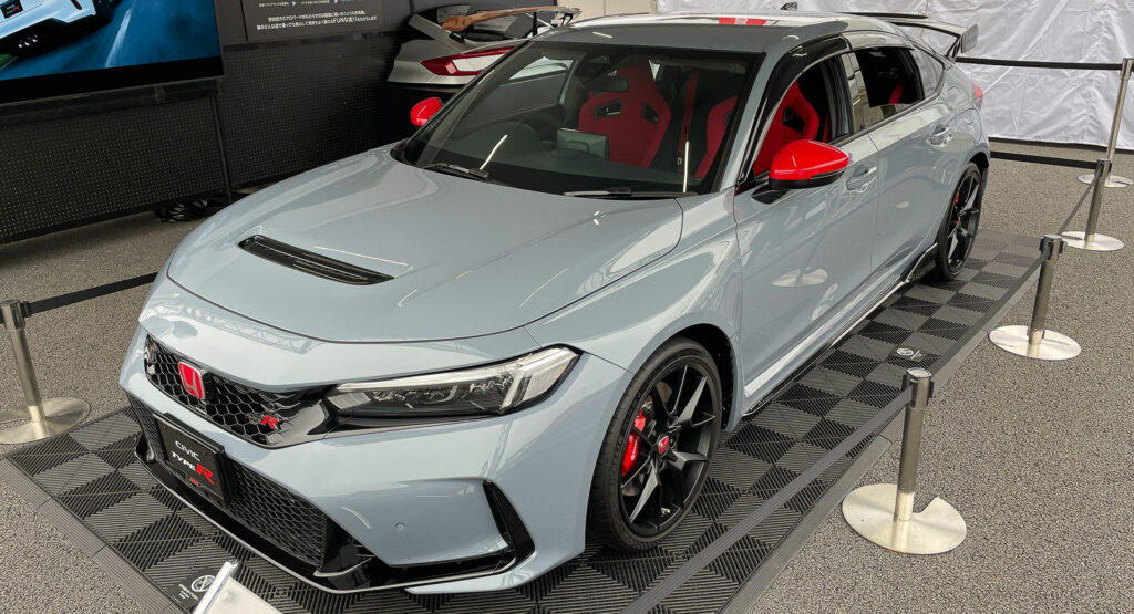 2023 Honda Civic Type R იაპონიაში უკვე ოფიციალური აქსესუარებით გამოჩნდა